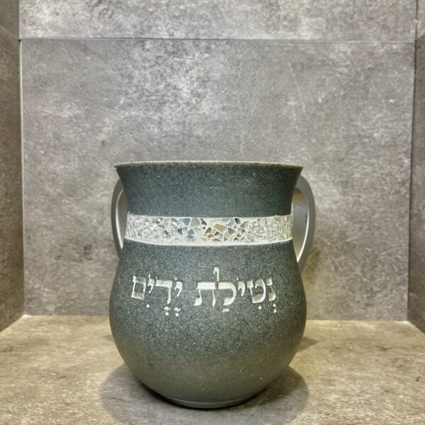נטלה דגם ׳ניצוצות הקודש׳ | פולימר | גוון בזלת